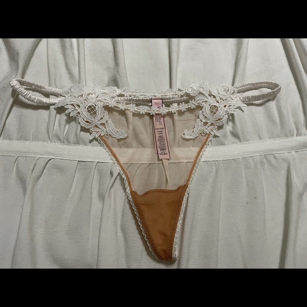 Victoria’s Secret Dream Angel V String